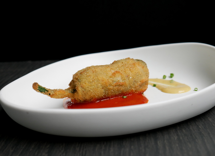 Pimientos del país rellenos de patas de cerdo y hongos (TAPA)