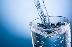 Agua con gas